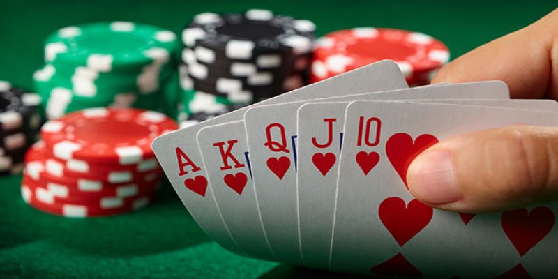 Poker tại cổng game MMWIN - Hướng dẫn cách chơi dễ hiểu nhất